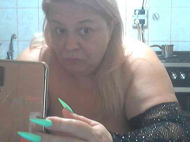 AriannaMilf webcam