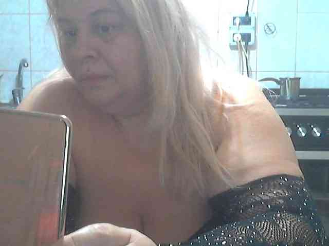 AriannaMilf webcam