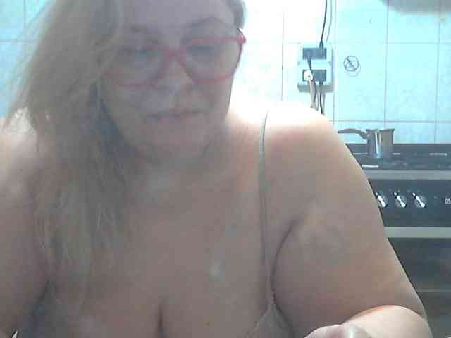 AriannaMilf webcam