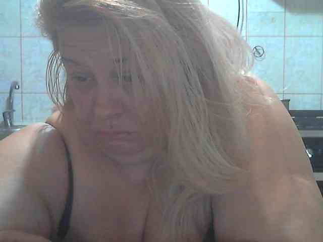 AriannaMilf webcam