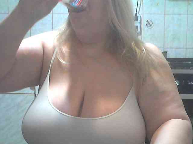 AriannaMilf webcam