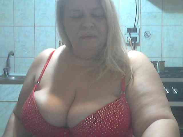 AriannaMilf webcam