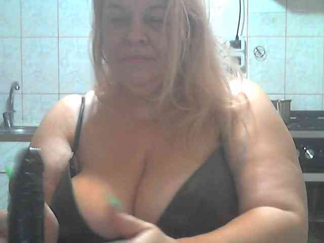 AriannaMilf webcam