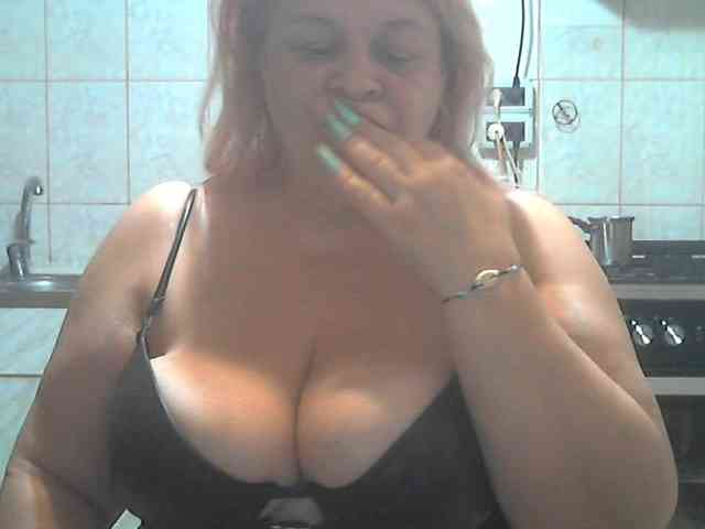 AriannaMilf webcam