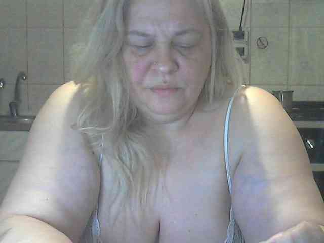 AriannaMilf webcam