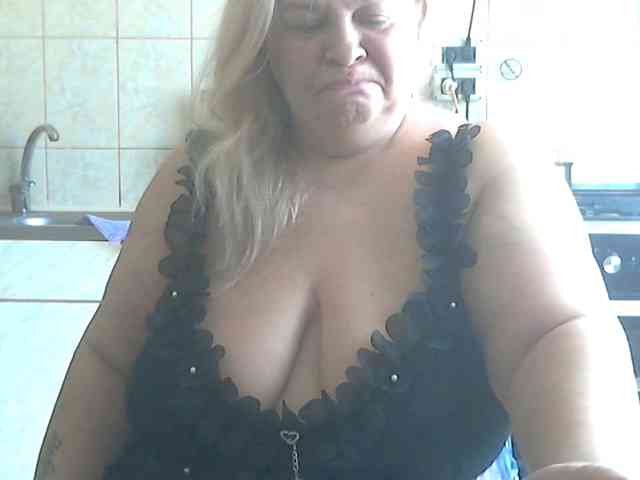 AriannaMilf webcam