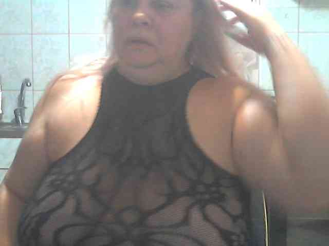 AriannaMilf webcam