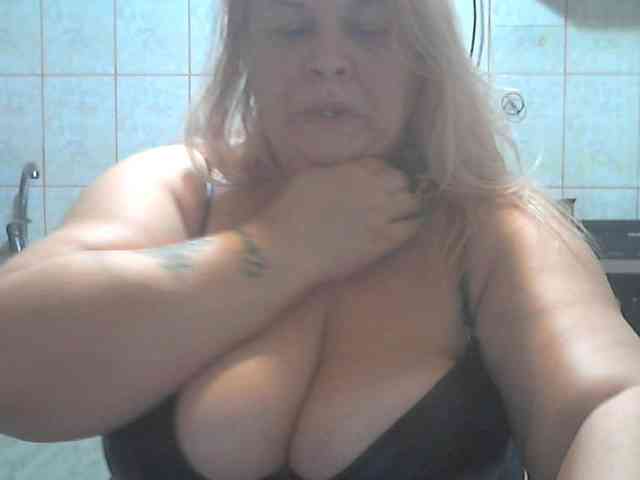 AriannaMilf webcam
