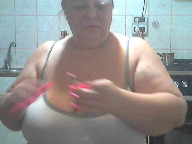 AriannaMilf webcam