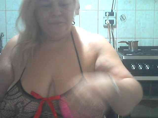 AriannaMilf webcam