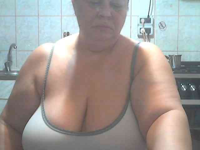 AriannaMilf webcam