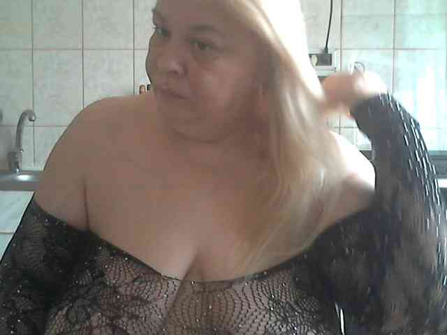 AriannaMilf webcam