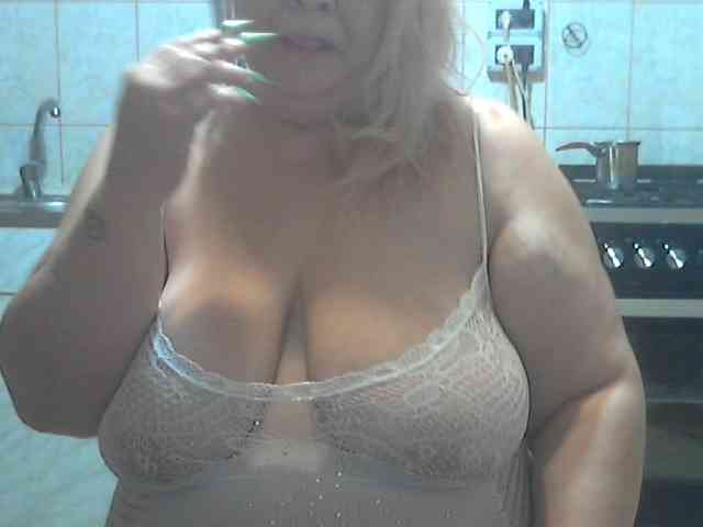 AriannaMilf webcam