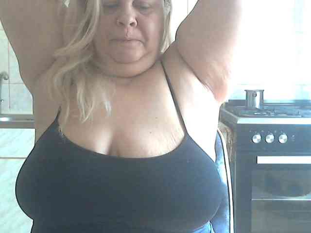 AriannaMilf webcam