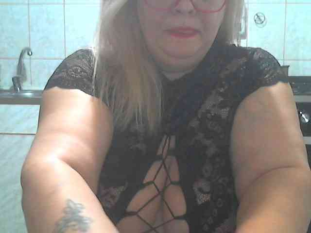 AriannaMilf webcam