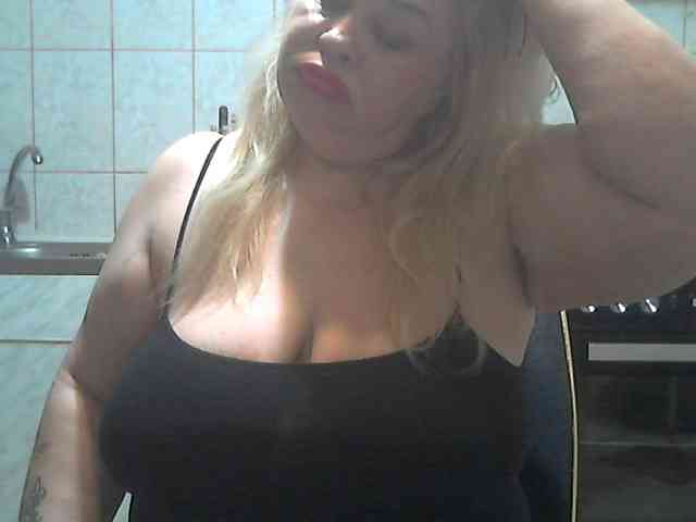 AriannaMilf webcam