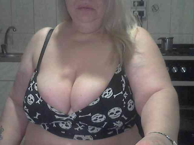 AriannaMilf webcam