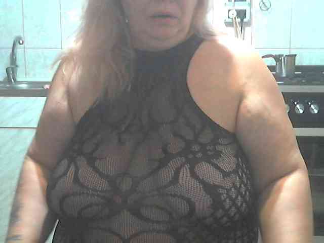 AriannaMilf webcam
