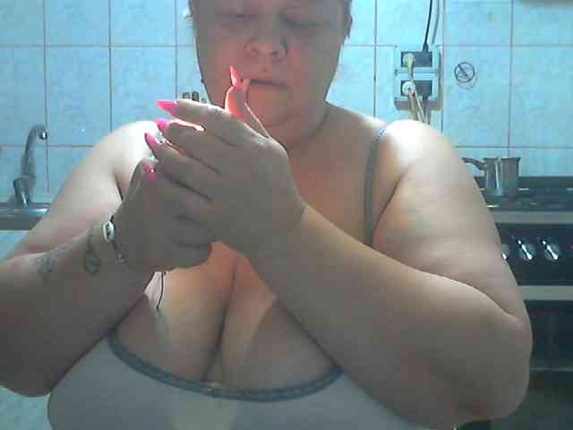 AriannaMilf webcam