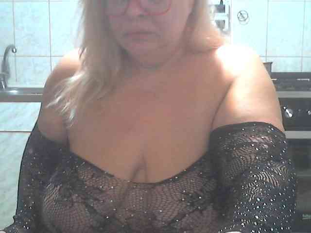 AriannaMilf webcam