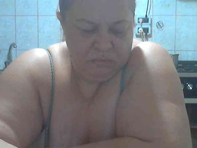 AriannaMilf webcam