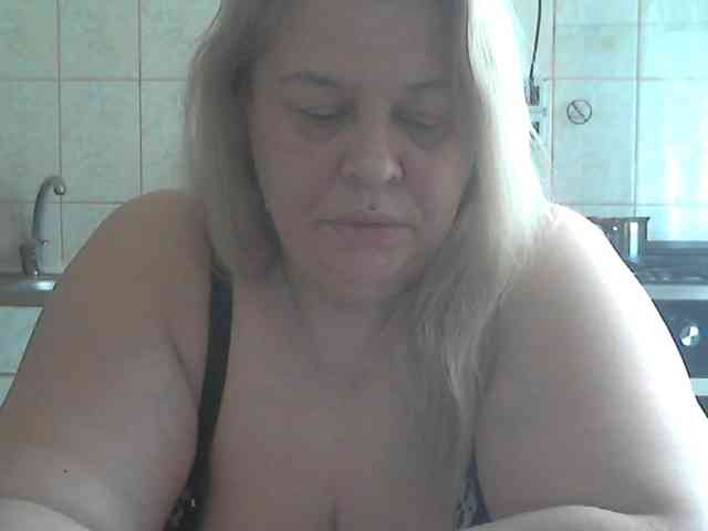 AriannaMilf webcam