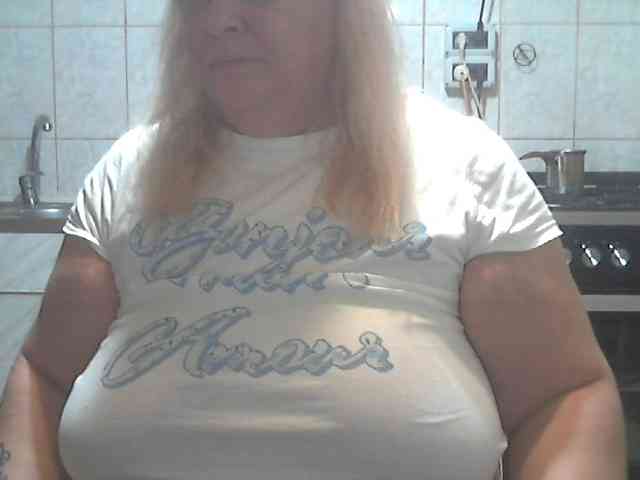 AriannaMilf webcam