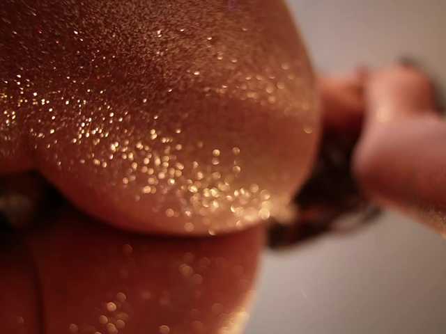 Sensual-giaa live cam on BongaCams
