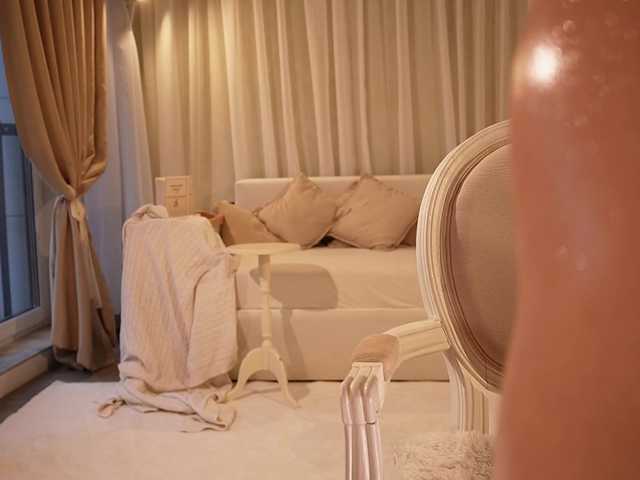 Sensual-giaa's BongaCams show and profile