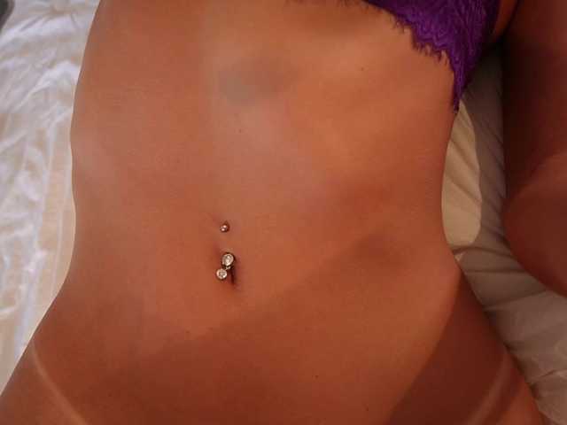 Sensual-giaa live webcam show