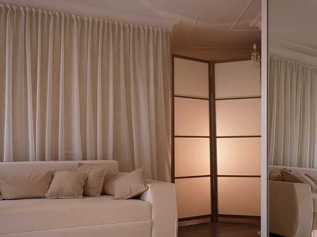 Sensual-giaa Live Cam and Statistics on UnifiedCams