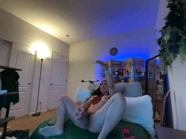 PreeminentJess webcam