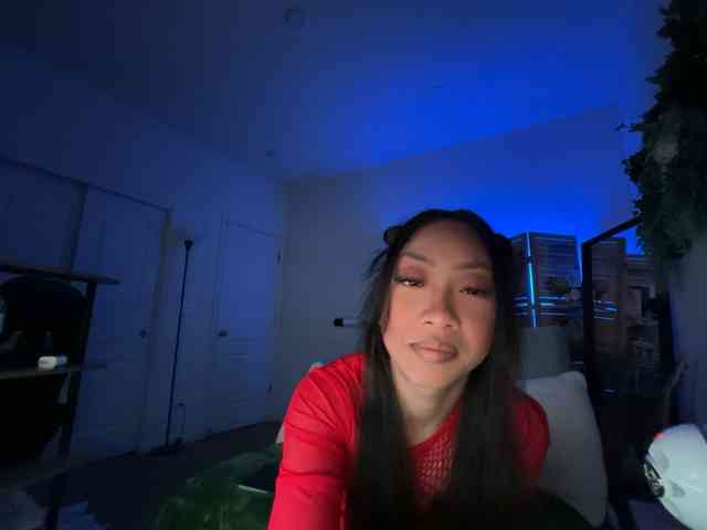 PreeminentJess webcam