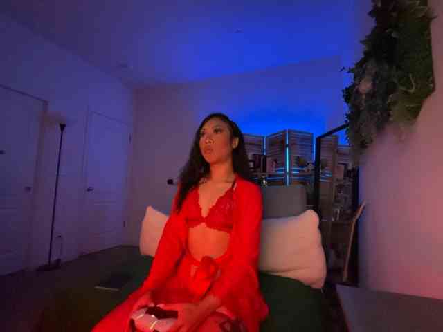 PreeminentJess webcam