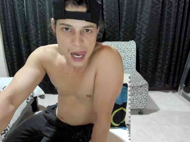 Modelo: youth-lust69