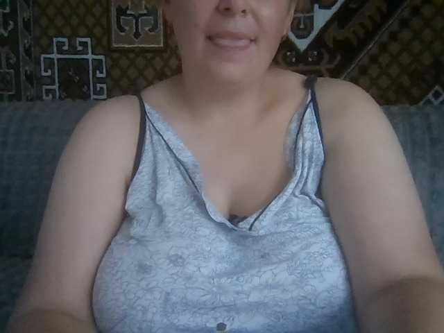 KAROLINA-LORA live cam on BongaCams