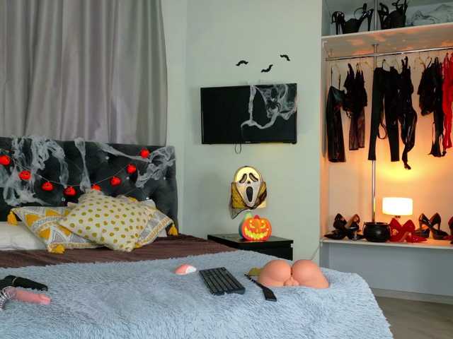 InvitingTina live cam on BongaCams