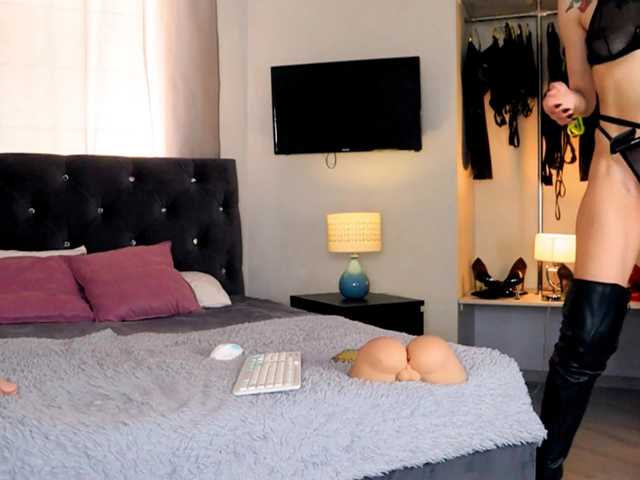 InvitingTina