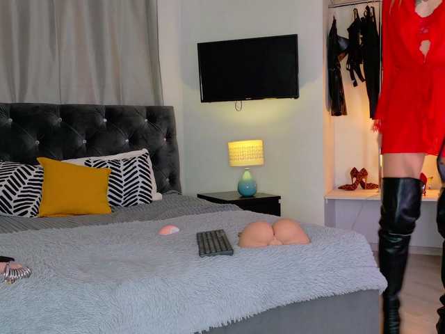 InvitingTina