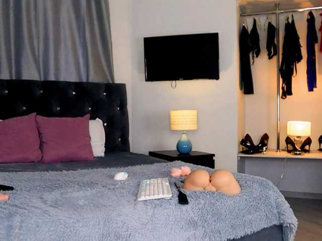 InvitingTina