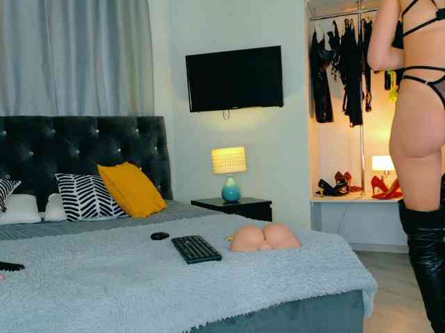 InvitingTina Sex Cam Show