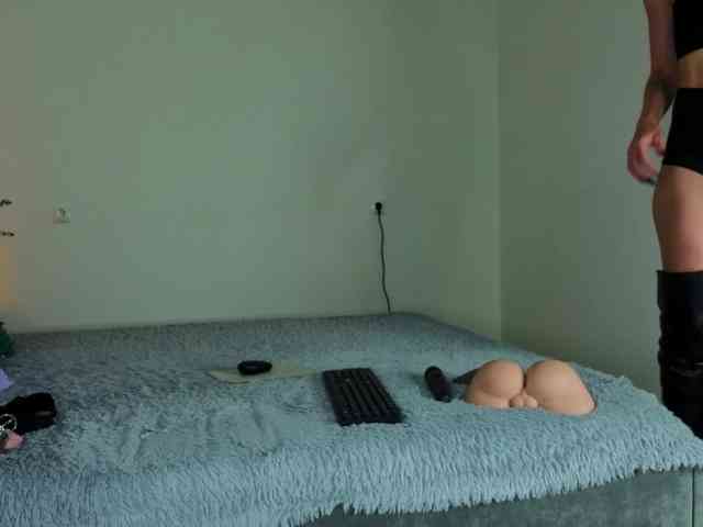 InvitingTina Sex Cam Show