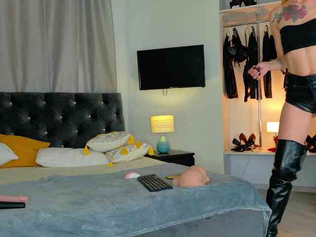 adult cam sex InvitingTina