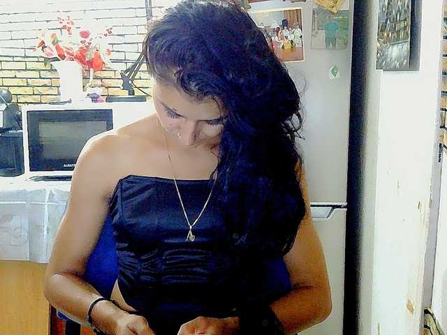 Pervertqueen live cam on BongaCams