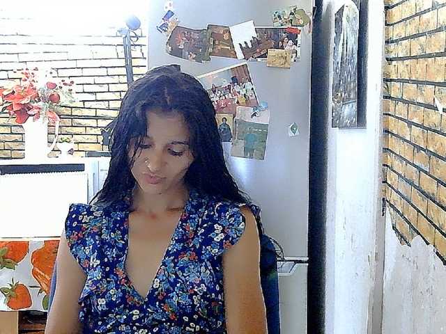 Pervertqueen live cam on BongaCams