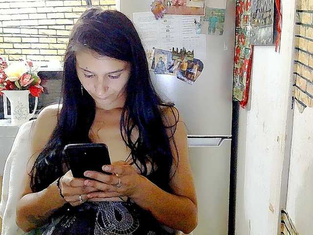 Pervertqueen live cam on BongaCams
