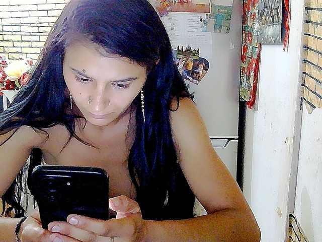 Pervertqueen live cam on BongaCams