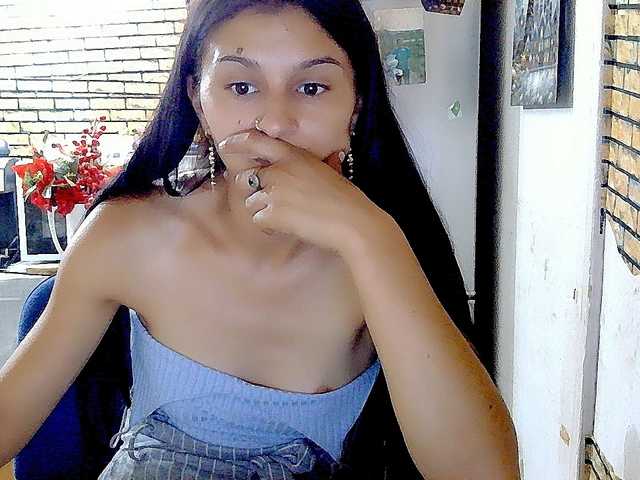 Pervertqueen live cam on BongaCams