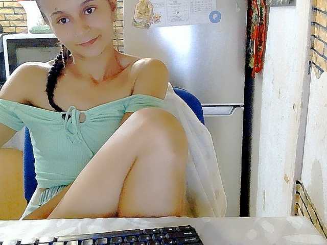 Pervertqueen live cam on BongaCams