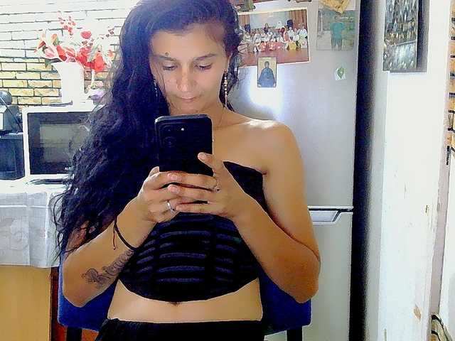 Pervertqueen live cam on BongaCams